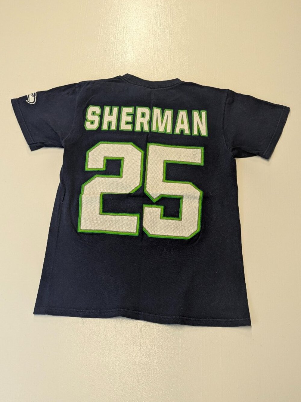 NFL Team Apparel Size Small Navy Seahawks Richard Sherman Tee